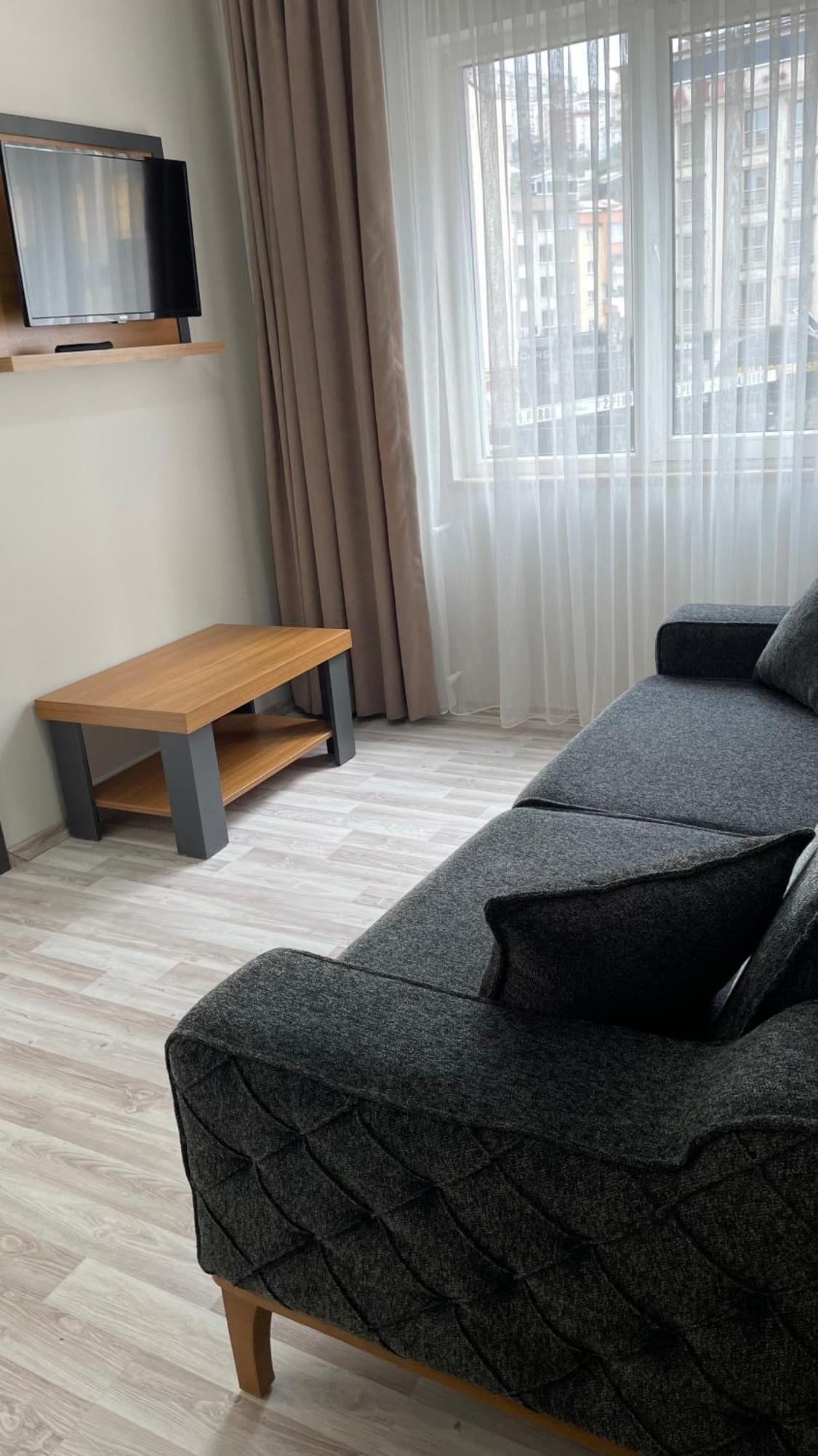 Ayyildiz Pansiyon Apart Apartment Трабзон Екстериор снимка